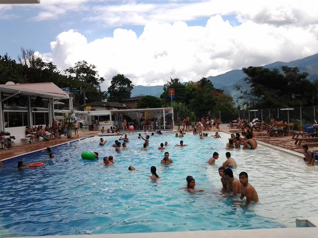 Sky Club Eco Hotel Belen de Umbria Εξωτερικό φωτογραφία